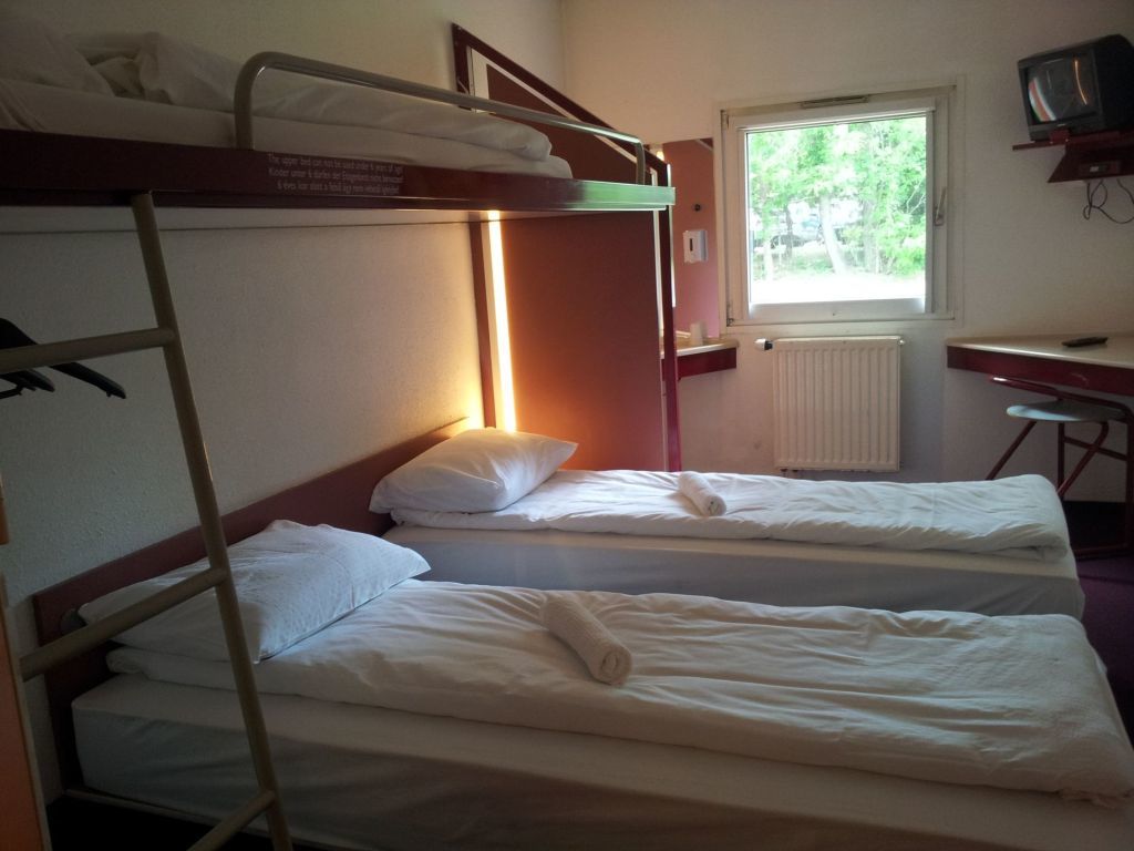 Drive Inn Hotel Torokbalint Bagian luar foto